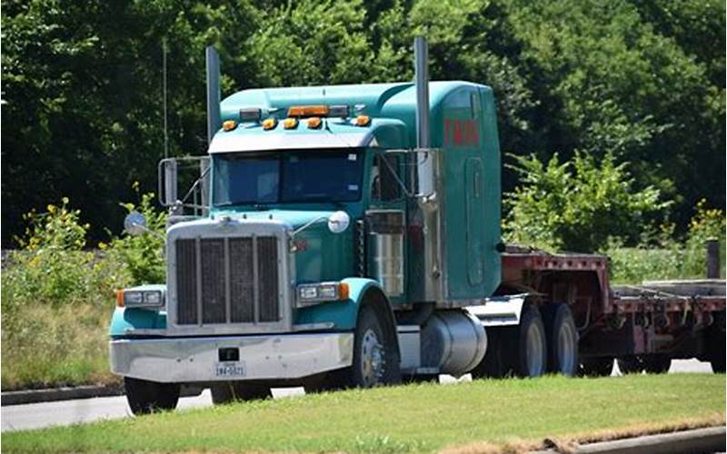 Flatbed Truck Driver Salary: Everything You Need To Know