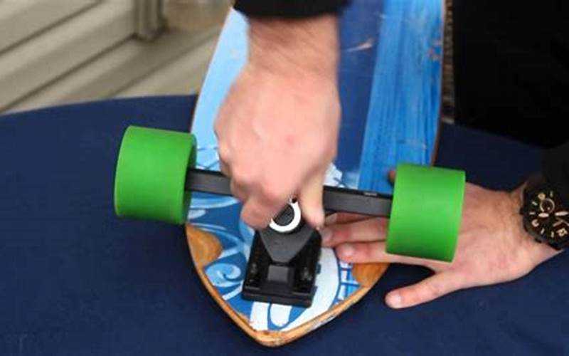 How To Tighten Trucks On A Longboard