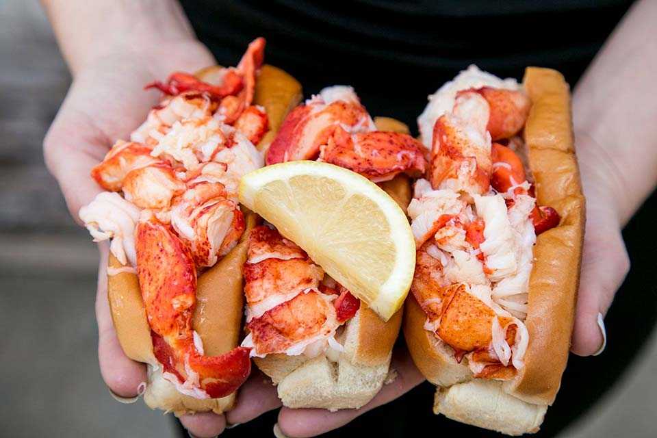 Cousins Maine Lobster Food Truck Order Online
