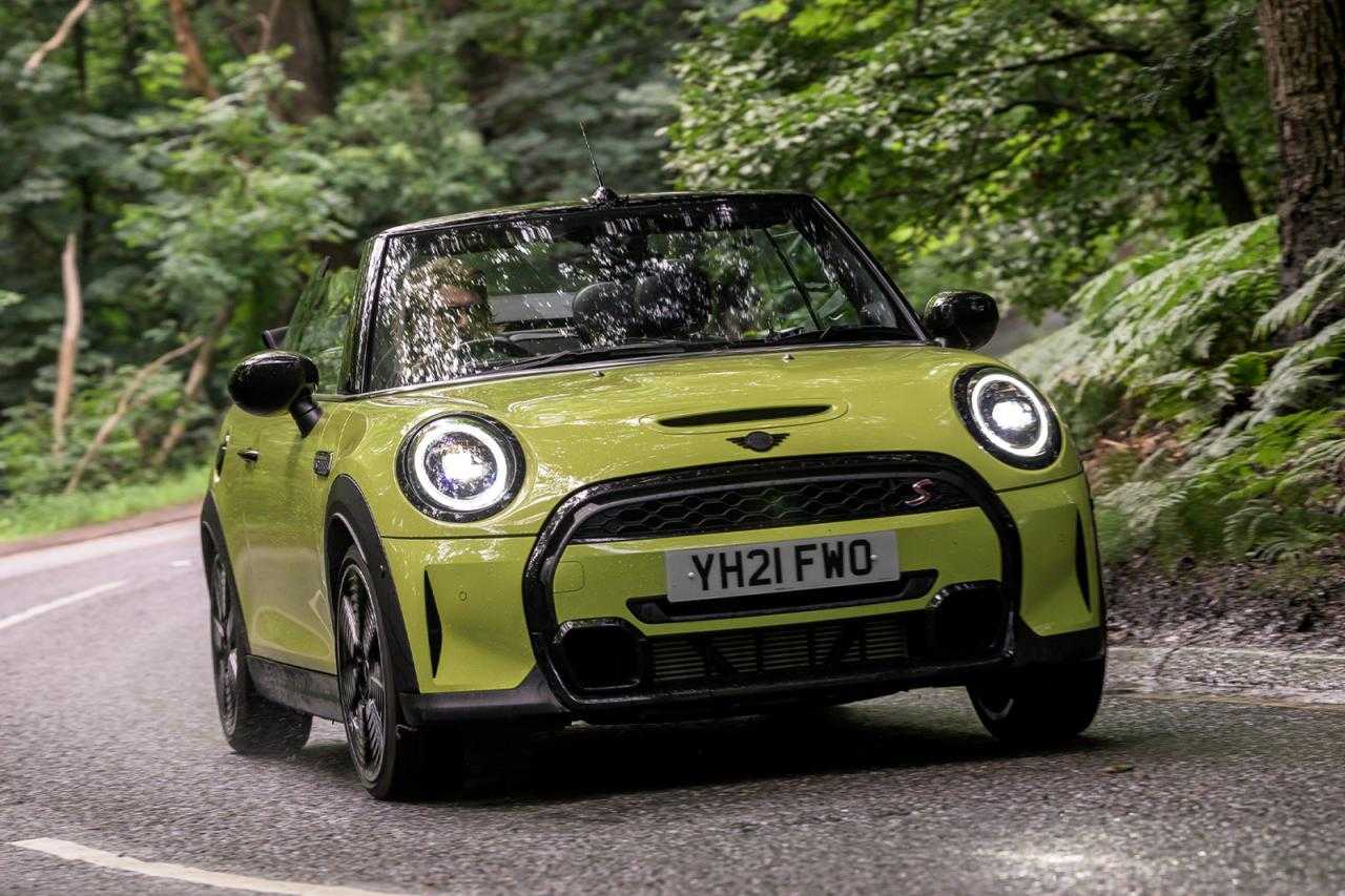 Experience Open-Air Freedom: Mini Convertible 2024 - Where Fun Meets the Road!
