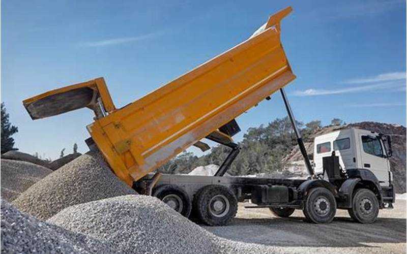 Small Dump Trucks For Rent: The Perfect Solution For Your Hauling Needs