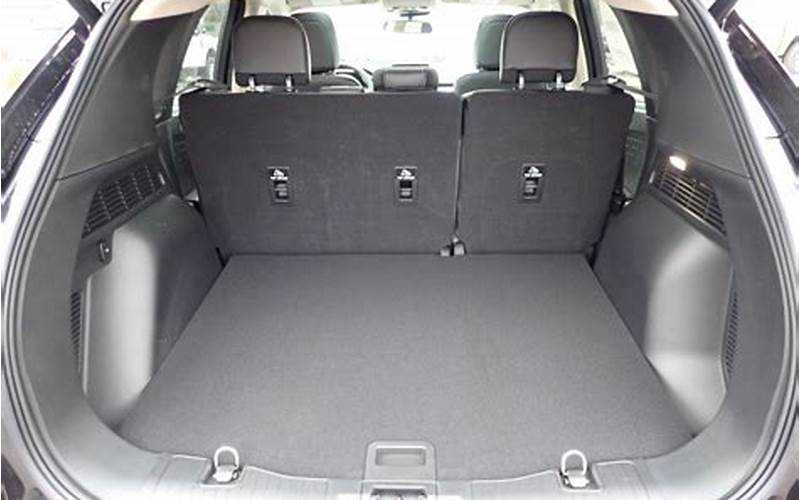 Ford Escape France Trunk: The Perfect Blend Of Style And Functionality